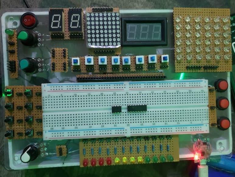 Electronics Lab Trainer